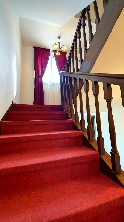 Zur Krone Aparthotel Widdershausen Bagian luar foto