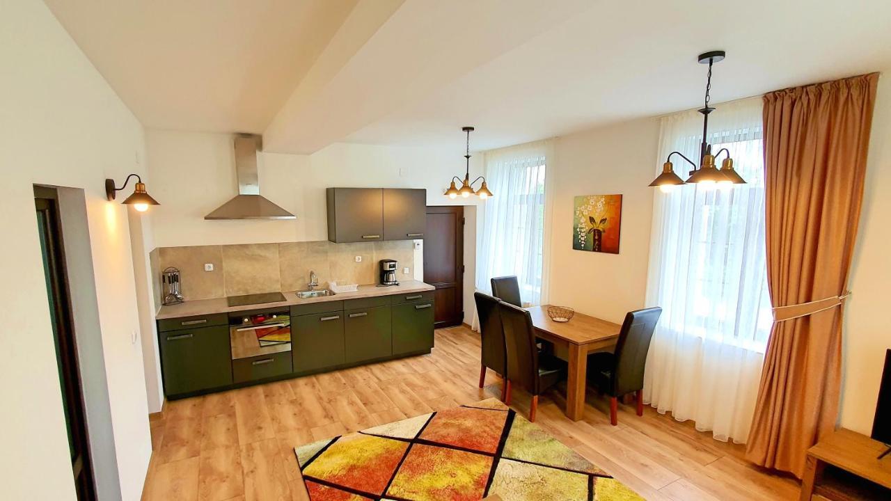 Zur Krone Aparthotel Widdershausen Bagian luar foto