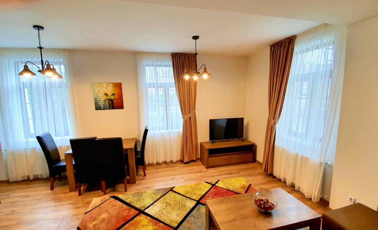 Zur Krone Aparthotel Widdershausen Bagian luar foto